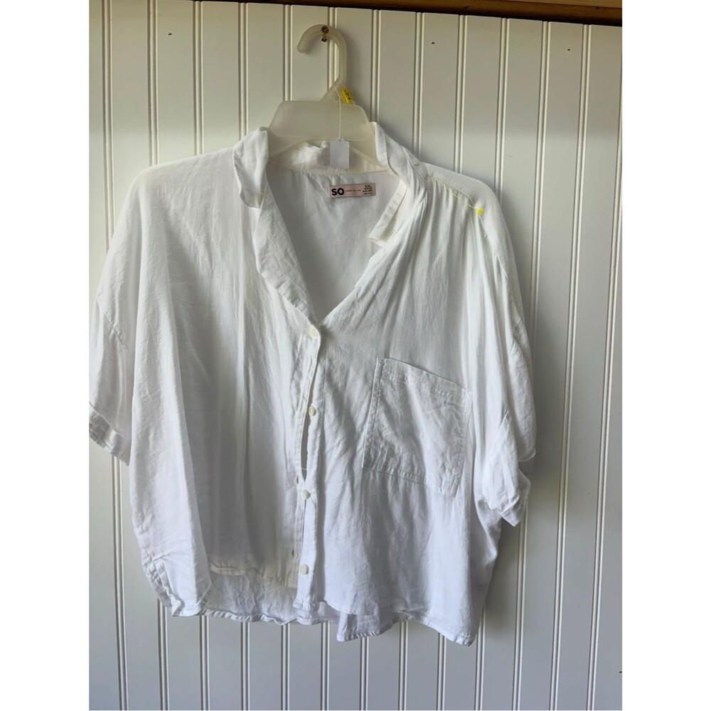 SO White Short Sleeve boxey cropped Button-Down Pocket Shirt